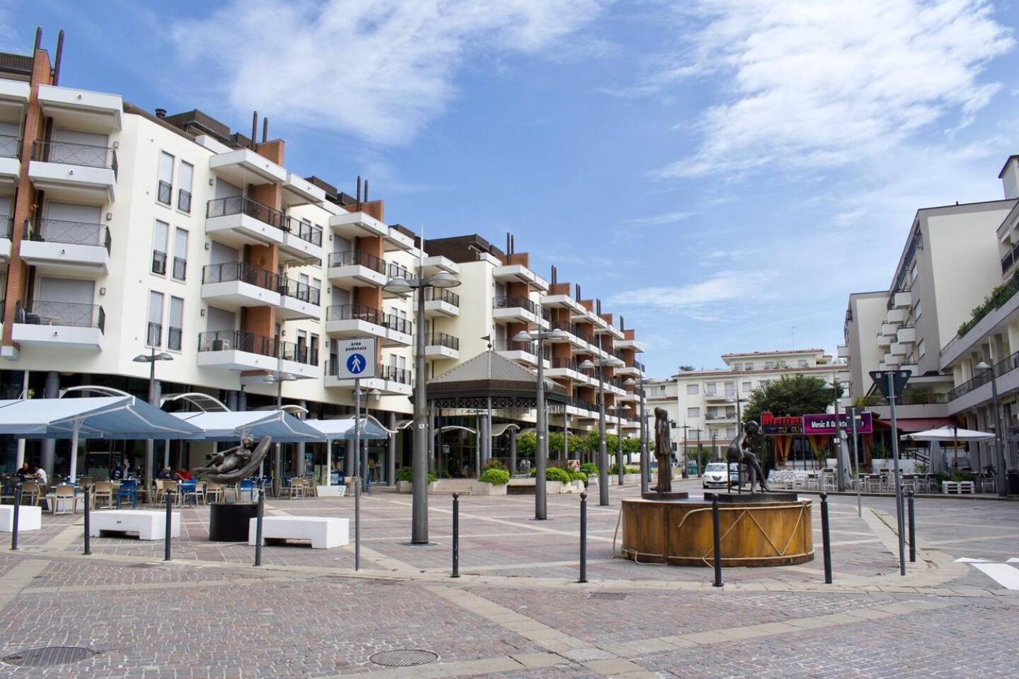 Marconi Deluxe Lido di Jesolo Exterior foto