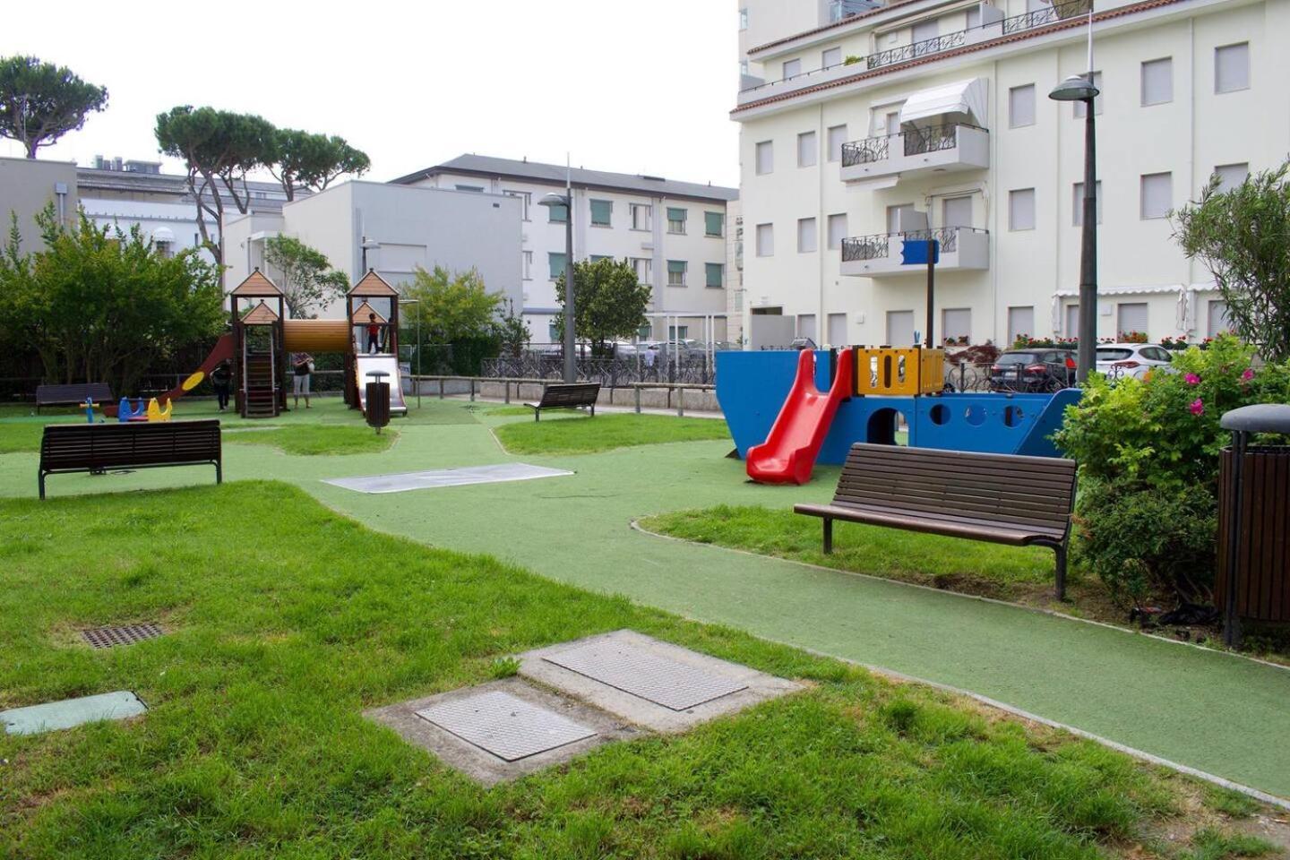 Marconi Deluxe Lido di Jesolo Exterior foto